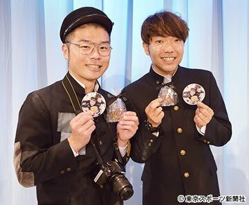  「アキナ」の山名文和（左）と秋山賢太