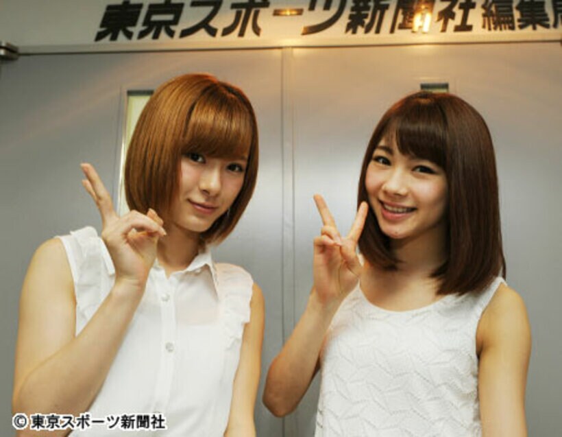 来社した生田（左）と石田