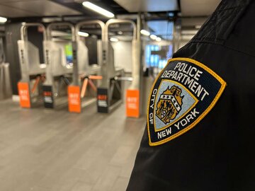 ニューヨーク市警察交通局長のX（@NYPDTransit）から