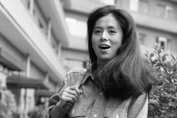 あいさつが苦手な？朝加真由美