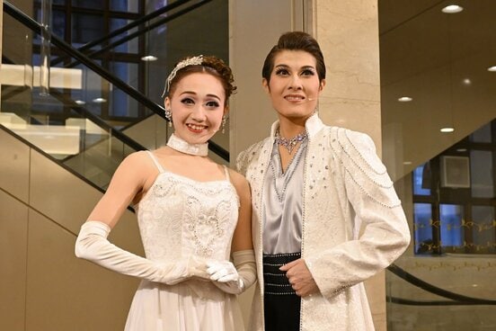舞美りら、楊琳