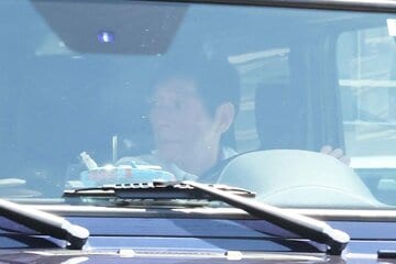 告別式に参列した明石家さんま