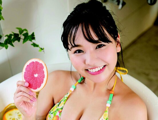  本郷柚巴（Ｃ）光文社／週刊ＦＬＡＳＨ、写真・藤城貴則