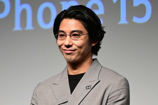 賀来賢人
