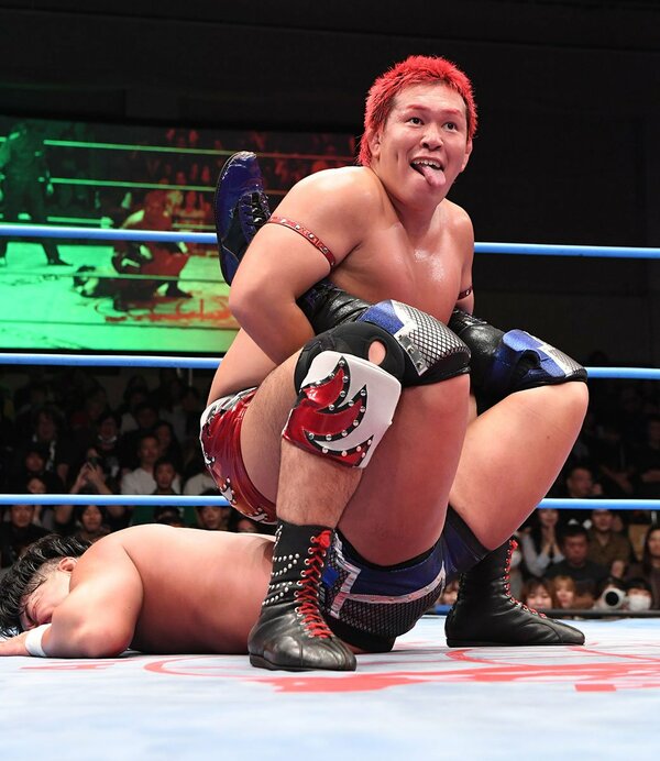 青柳優馬(下)と濃密な攻防を見せた本田竜輝