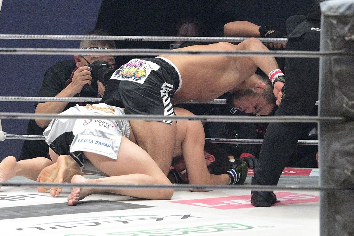 RIZIN】朝倉未来が首固定で救急搬送 心配される状態…高阪剛氏