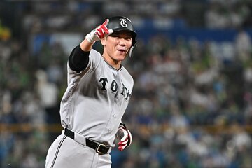 ７回、代打で３号３ランを放った坂本勇人