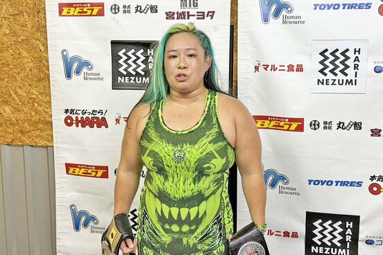 バックステージで会見した橋本千紘