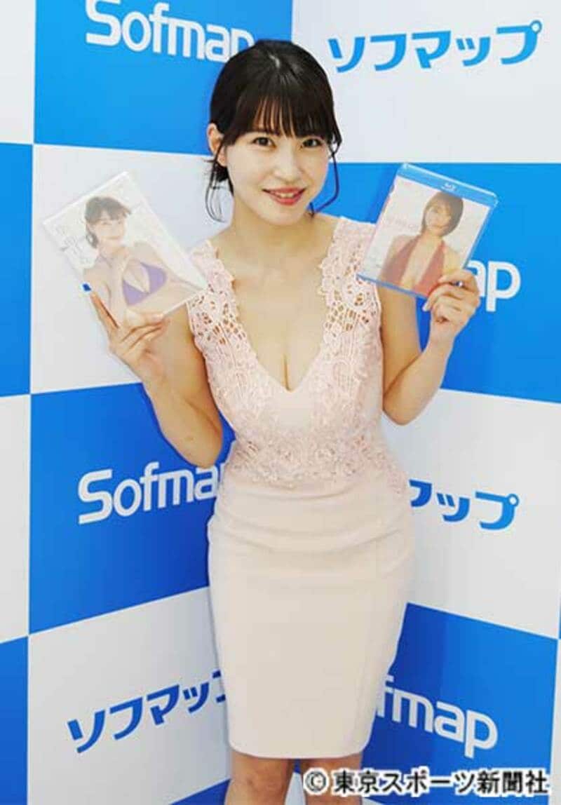  岸明日香