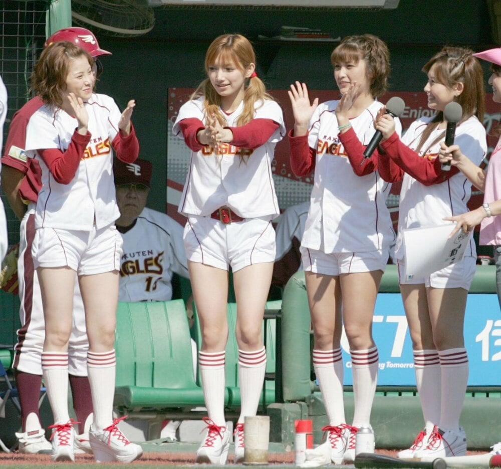 DEF.DIVAの(左から)松浦亜弥、後藤真希、石川梨華、安倍なつみ(2006年)
