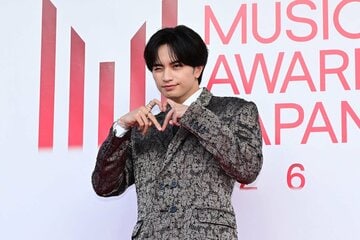 レッドカーペットに登場した中島健人