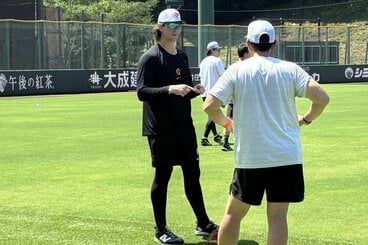 先発投手練習に参加したウィットリー