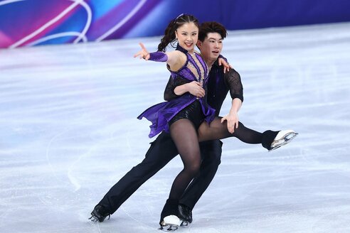 フィギュア団体】坂本花織＆鍵山優真が号泣 アイスダンス〝うたまさ