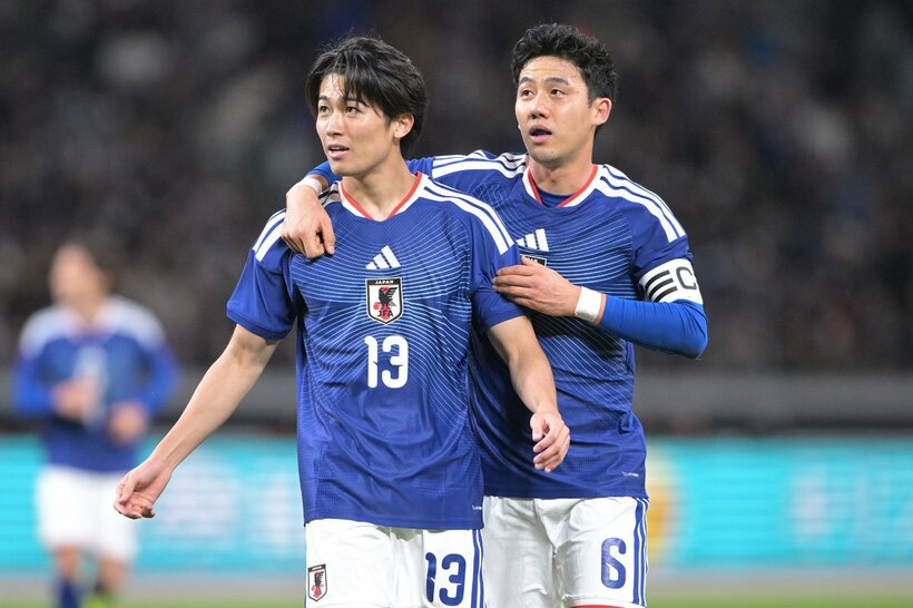 遠藤航。左は中村敬斗