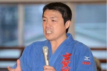 古賀稔彦氏（2015年）