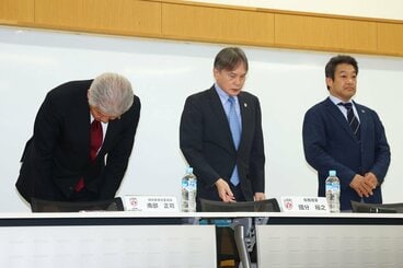 （左から）南部正司技術委員会委員長、国分裕之専務理事、内藤拓也業務執行理事