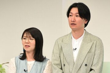 相席スタートの山崎ケイ(左)と山添寛
