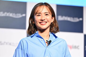 優木まおみ