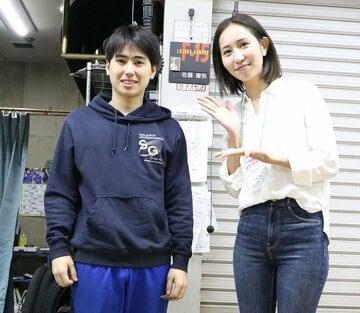 運天諒雅（左）と渚