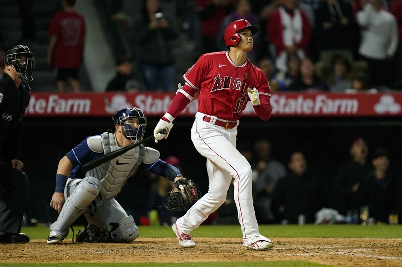  ８回に右翼フェンス直撃の二塁打を放った大谷(ロイター=USA TODAY Sports)