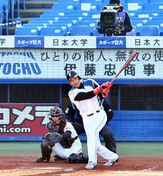  ヒットを放った新庄氏