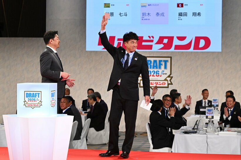 鈴木泰成の交渉権を引き当てた城島健司ＣＢＯ