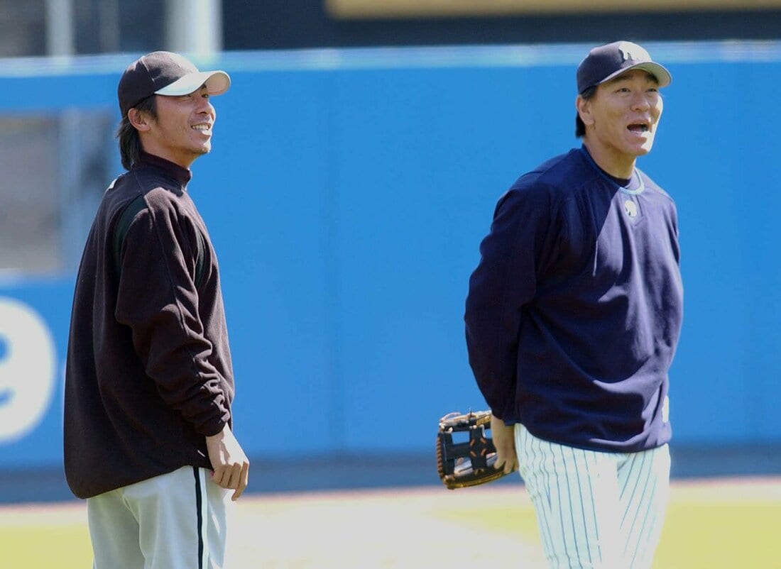 松井秀喜氏(右)とはMLBでも顔を合わせている高津臣吾氏(2004年)
