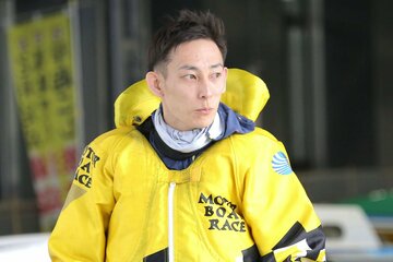 ９位で予選を突破した若林義人