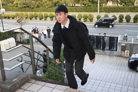 虎風荘に入寮した阪神ドラフト３位・山田脩也