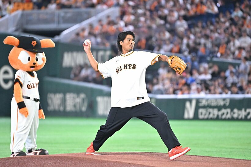 ファーストピッチに登場した中沢佑二氏
