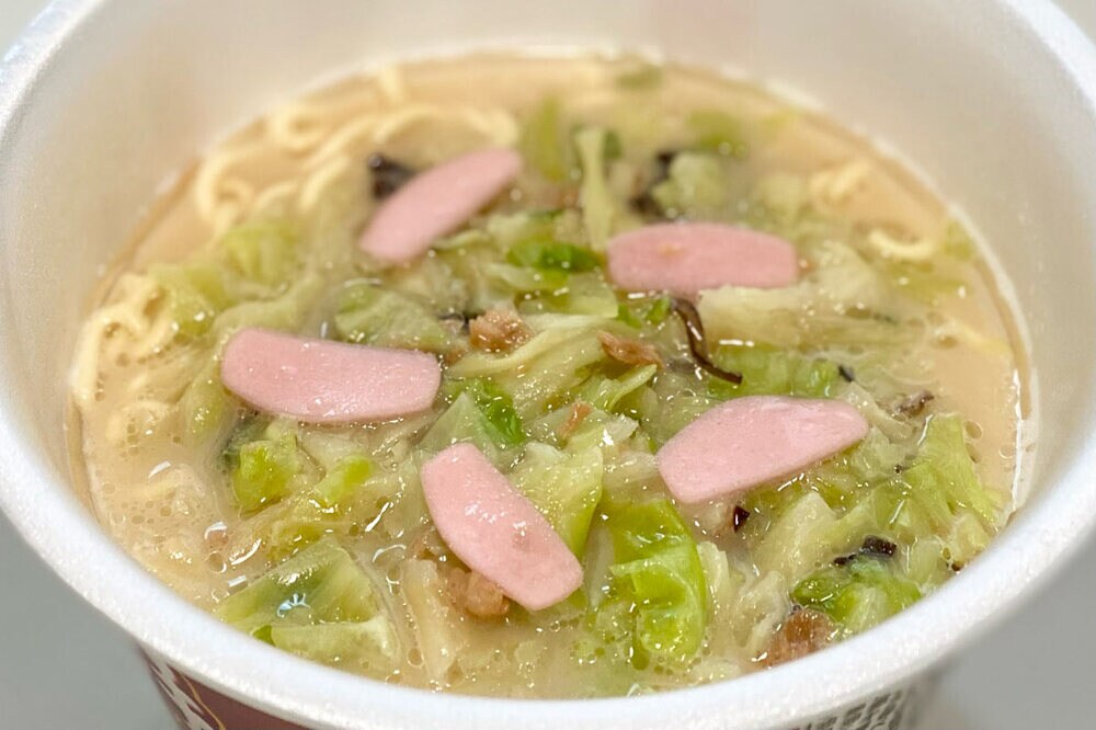 別添の調味油が調理感を演出！