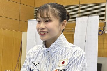 公開練習後の取材に応じた杉原愛子