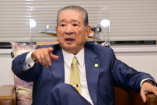 高市内閣について熱く語る笹川堯氏