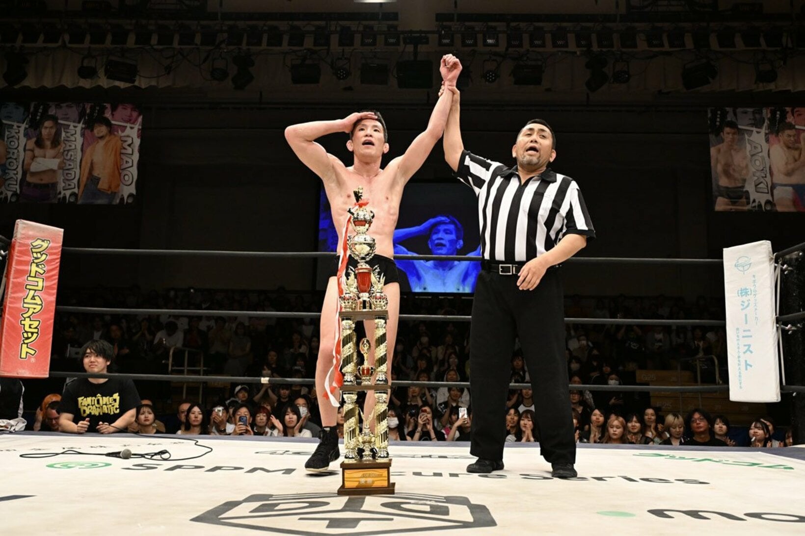 トーナメントを制した青木