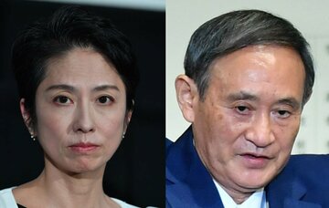  左から蓮舫氏、菅首相