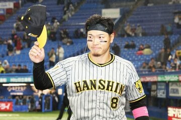 ヒーローインタビューに呼ばれた阪神・佐藤輝明