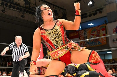 写真：【センダイガールズ】里村明衣子 引退試合でアジャコングに完勝