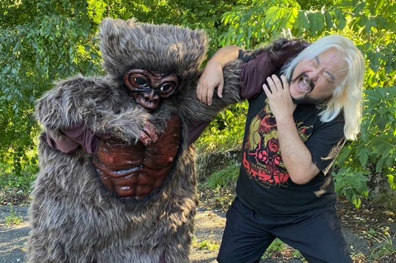 ヒバゴンが矢口壹琅を襲った