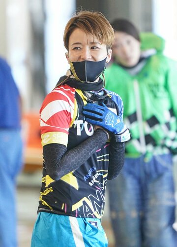  平高奈菜