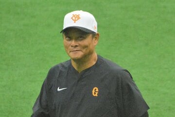 巨人・橋上オフェンスチーフコーチ