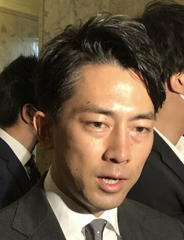  小泉進次郎氏