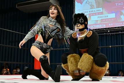 〝バトルモード〟の愛犬・ザック(右)とタッグを結成した上福ゆき