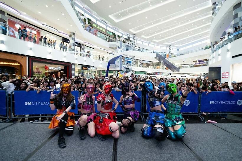 フィリピン遠征が大成功に終わった仮面女子