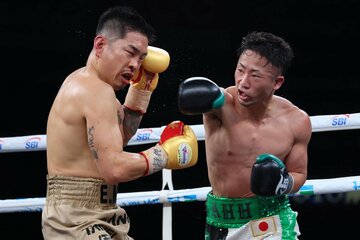終始井上が井岡を圧倒した