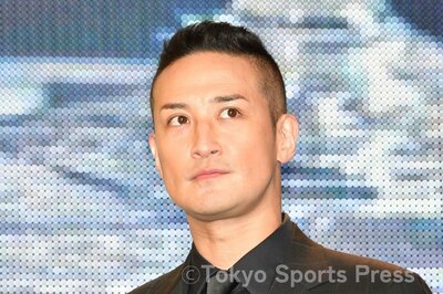 写真：TOKIO・松岡昌宏 メンバーへの思い明かす「みんなそれぞれ