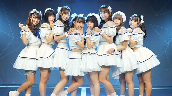 新アイドルグループ「Quest Ship」の(左から)有ゆうな、朝宮しずく、宇野木夕花、鹿嶋ゆいな、楠瀬ひより、華本かな、三雲やや、姫野きらり