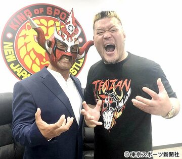  ライガーは自身のユーチューブチャンネル内で天山広吉（右）と対談