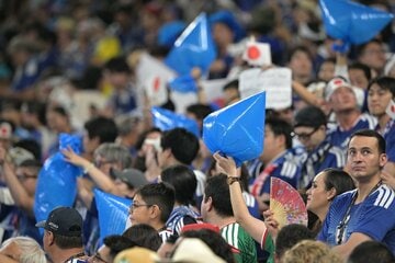 現地に駆け付け熱い声援を送る日本サポーター