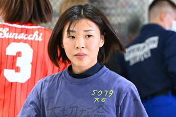 大石真央