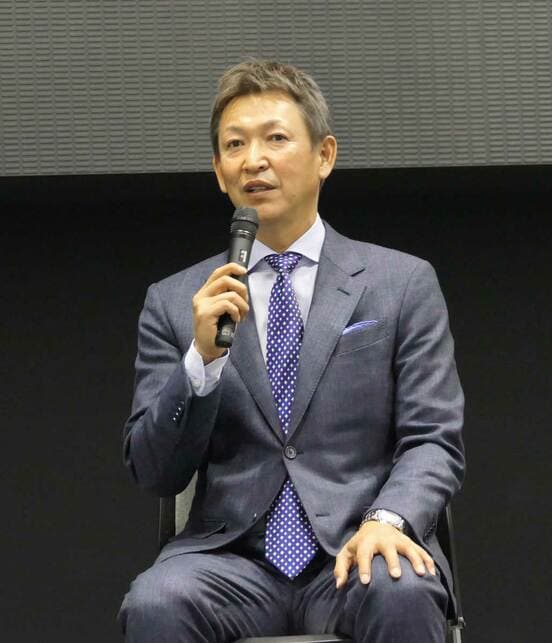 トークショーで歯の健康の大切さを強調した中日・立浪新監督(東スポWeb)